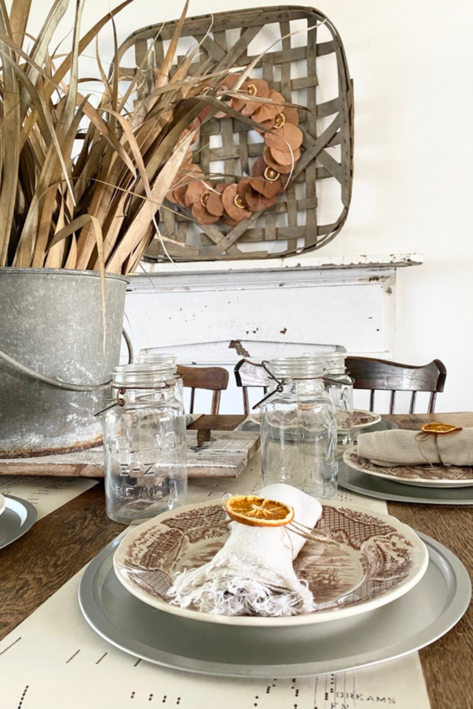 pinnable image of a thrifty thanksgiving tablescape